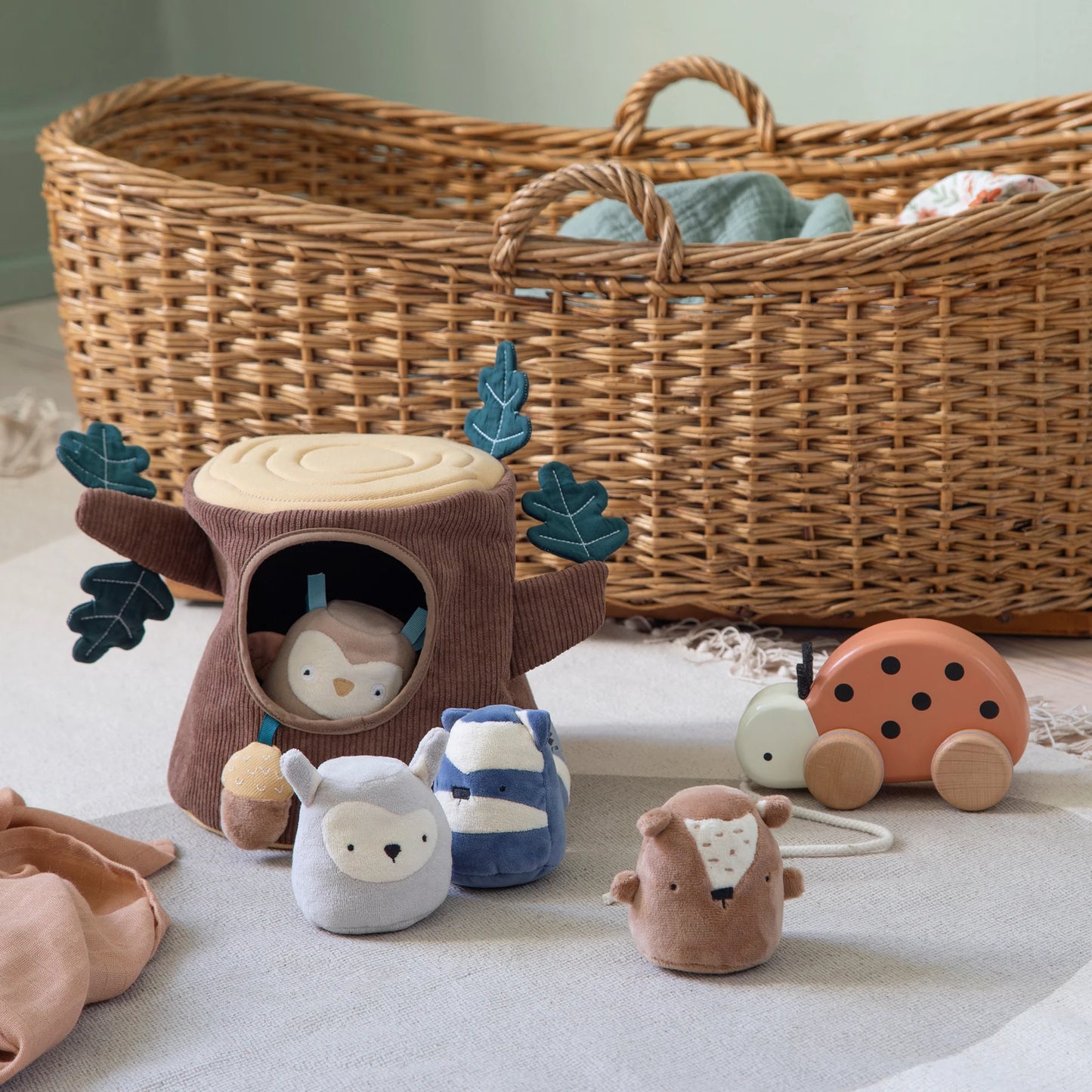 Sebra - Activity toy, hide & seek, tree stump