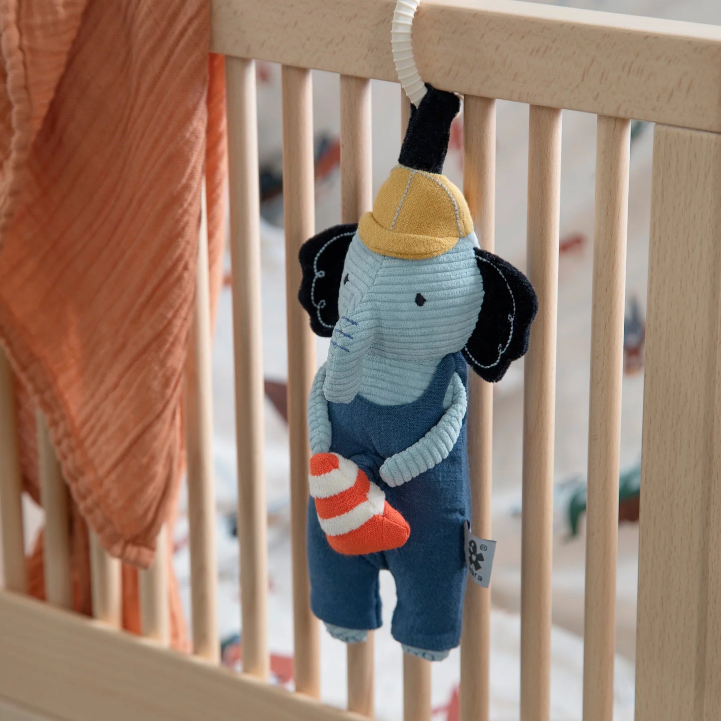 Sebra - Musical pull toy, Elephant