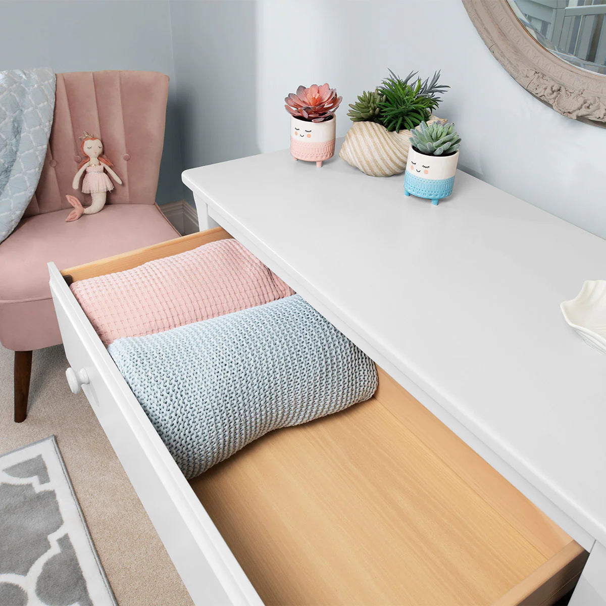 Boori - Sleigh 3 Drawer Chest Smart Assembly_Coffee