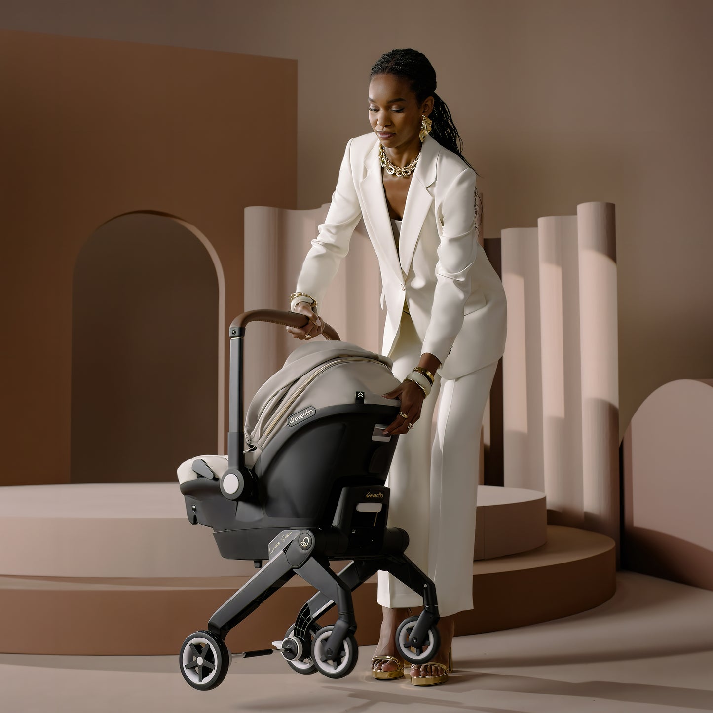 Evenflo - Shyft DualRide with Carryall Storage Infant Car Seat and Stroller Combo with Green & Gentle Fabric - Champagne