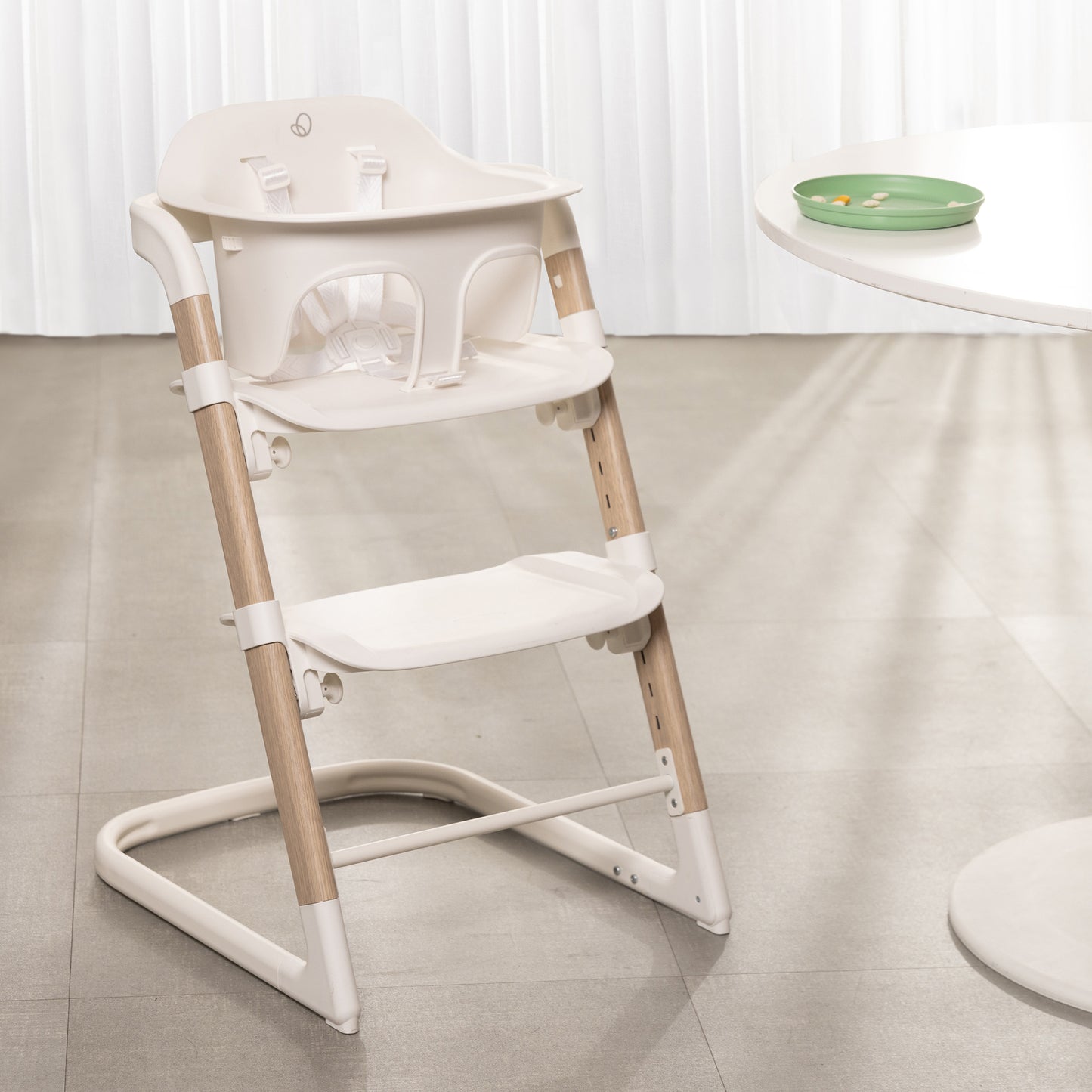 Evenflo - RightSeat Multistage High Chair - Sea Salt White