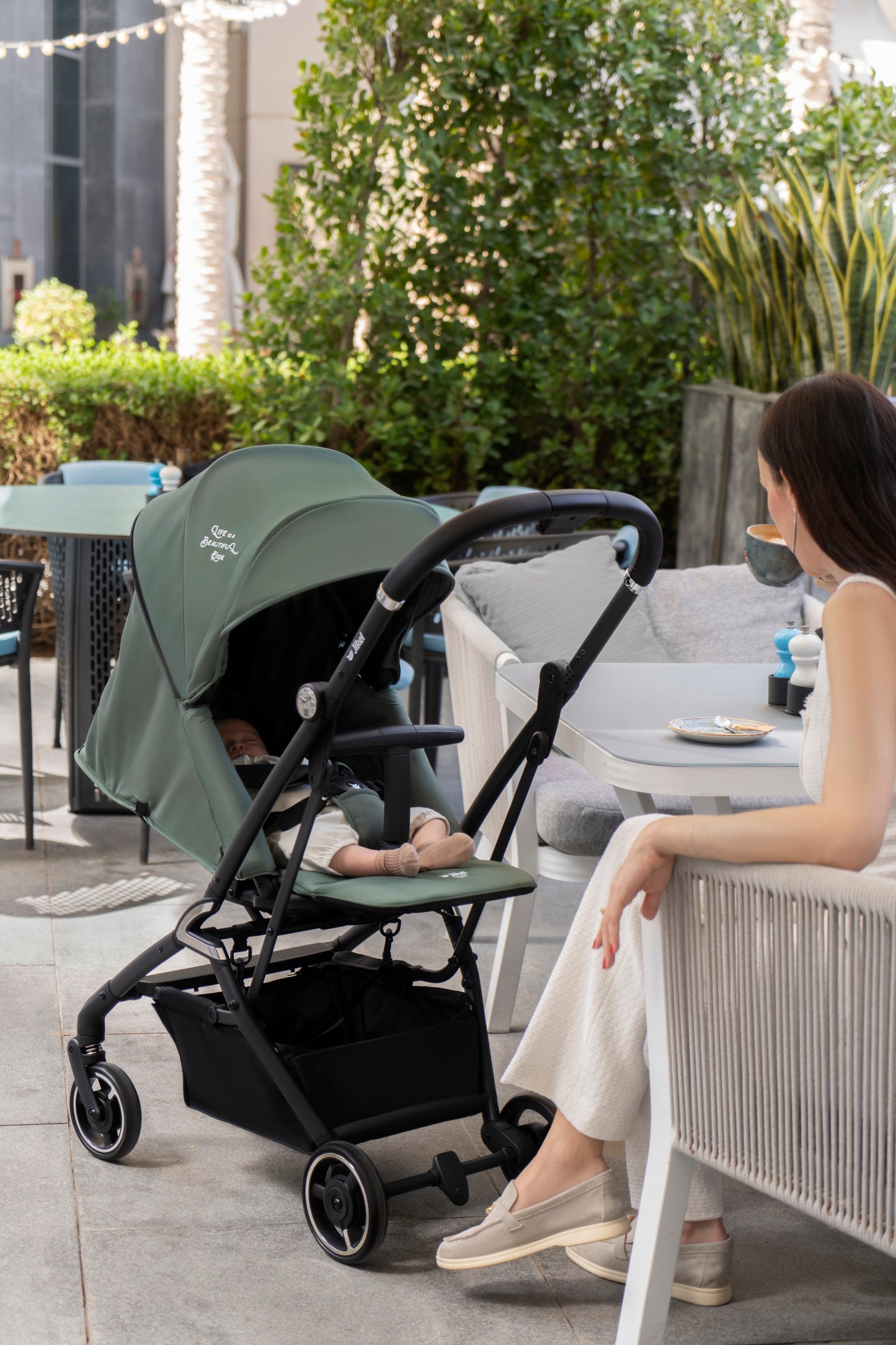 Jikel - Life 360 Reversible Compact Stroller - Black