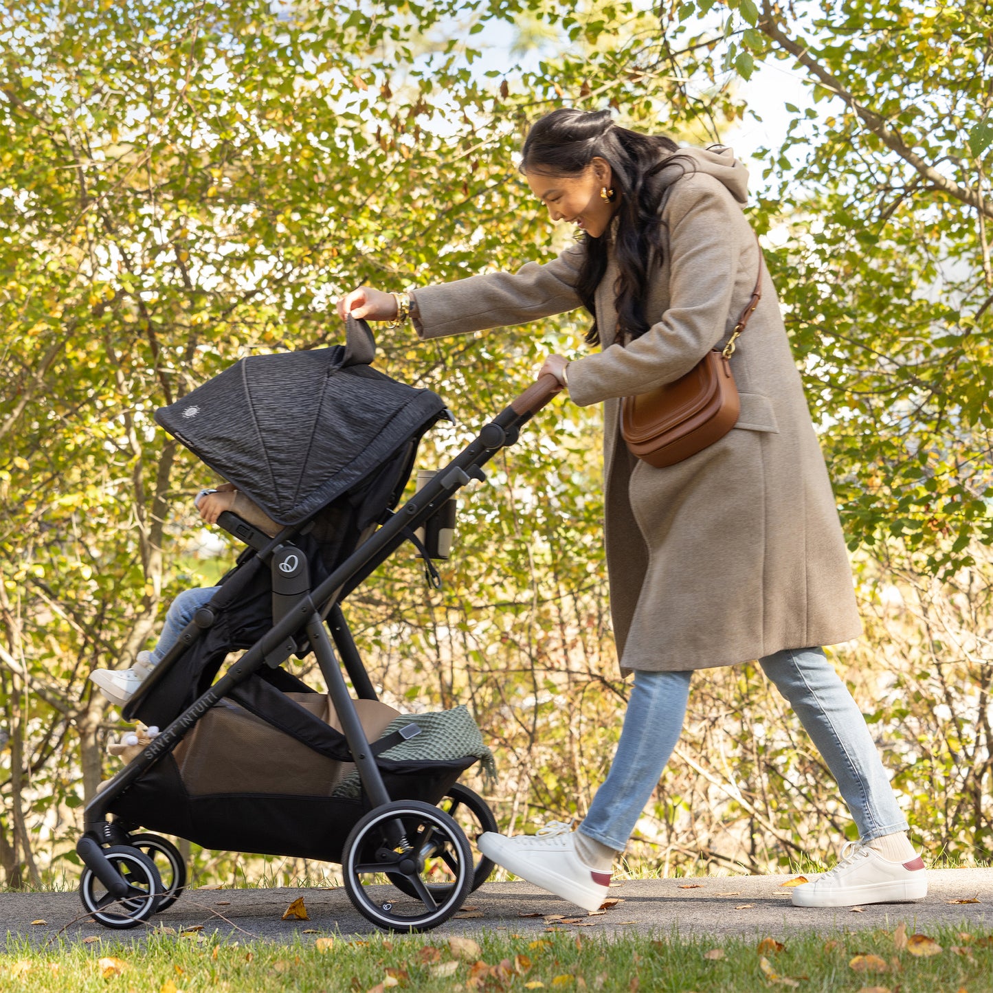 Evenflo - Shyft Intuiti Travel System with Revolve180 LiteMax NXT Rotational Infant Car Seat - Amaranth Pink