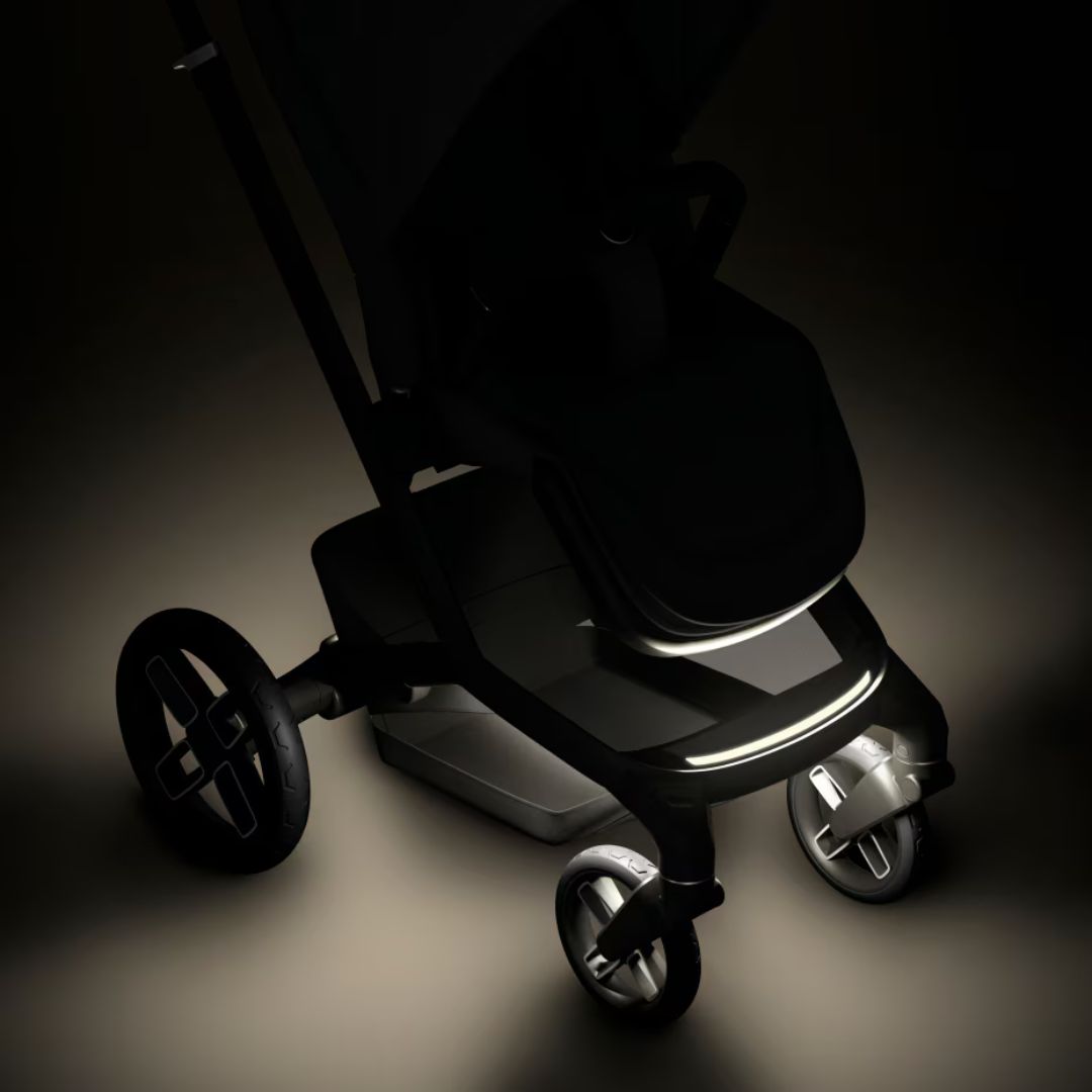Maxi Cosi - Fame Stroller with Carry Cot Twillic Black