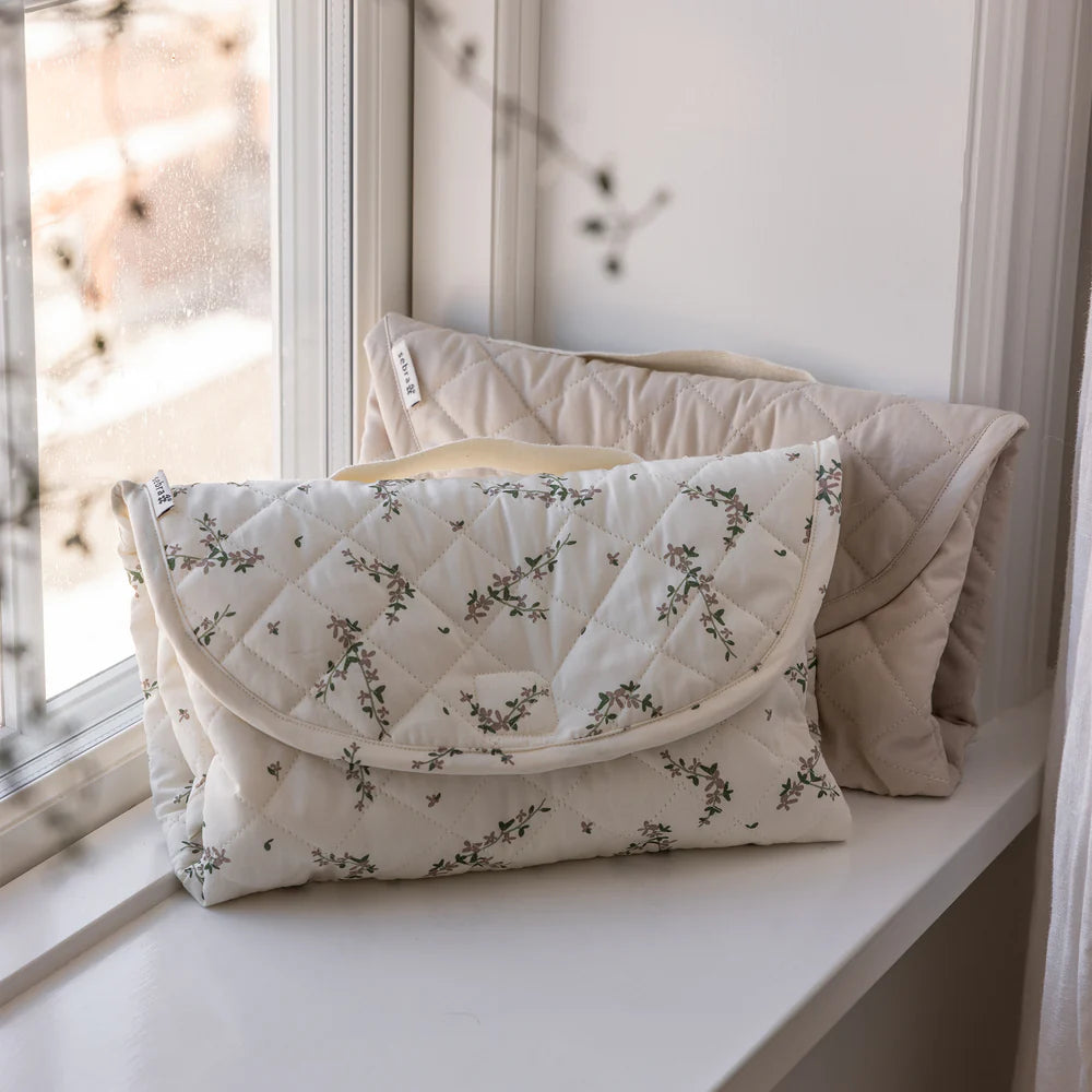 Sebra - On-the-go Changing mat, Powder Blossom
