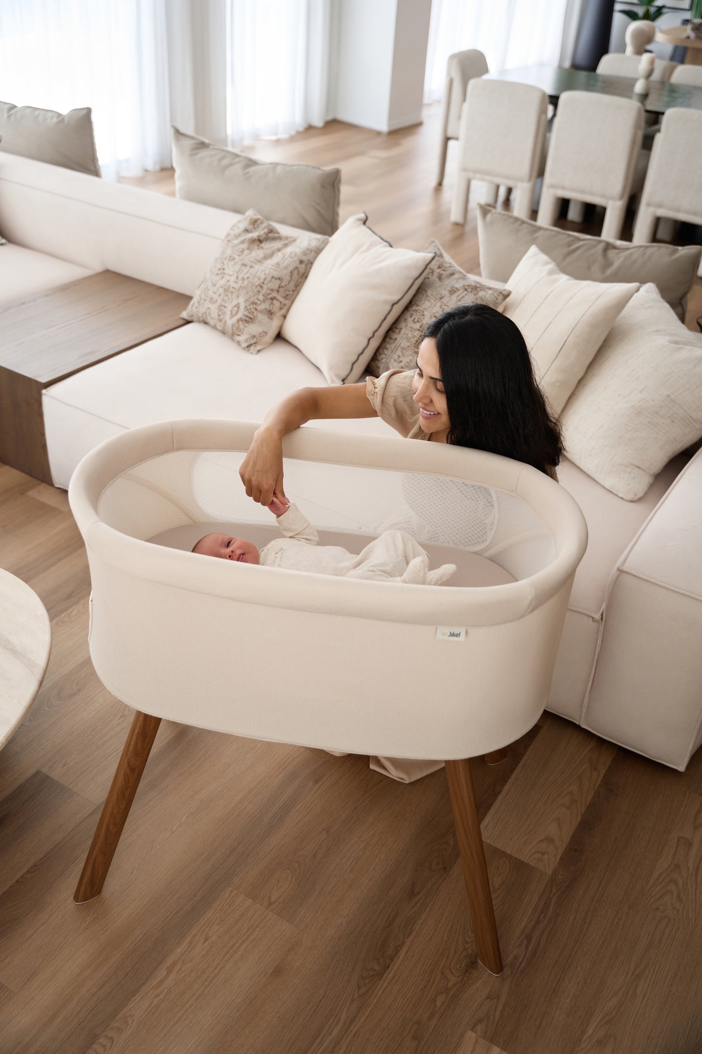 Jikel - Calmio Smart Bassinet Crib – Vanilla Cream
