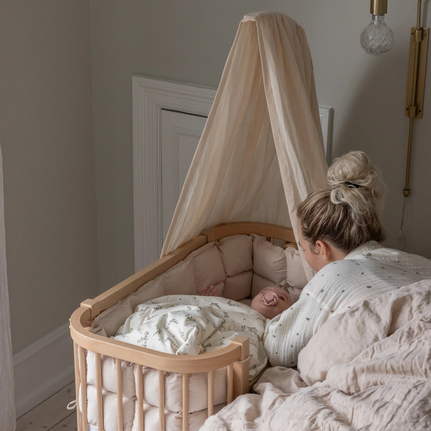 Sebra - Bedside Crib, Wooden Edition