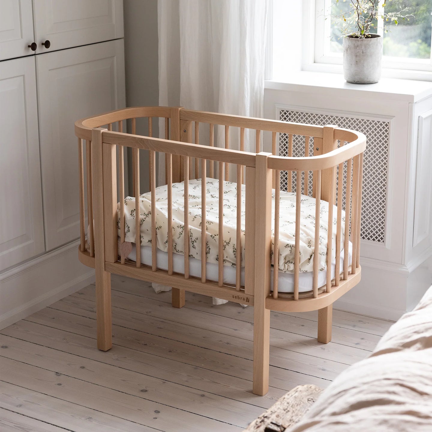 Sebra - Bedside Crib, Wooden Edition