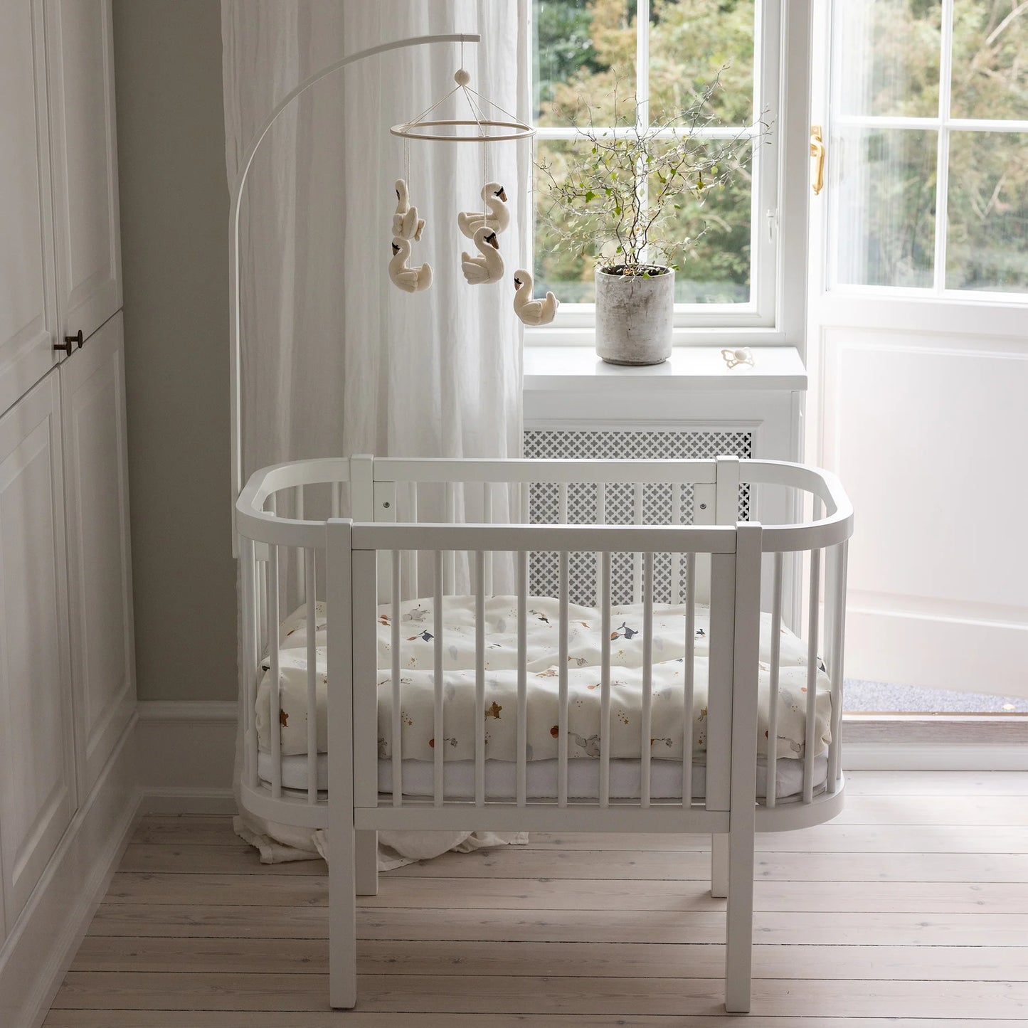 Sebra - Bedside Crib, Classic White