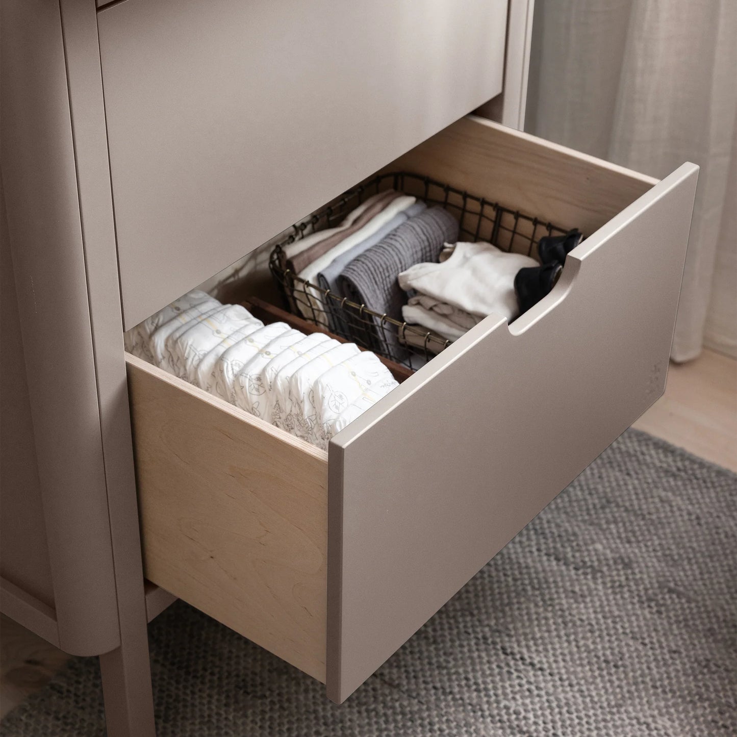 Sebra - Changing Table, Birchbark Rose