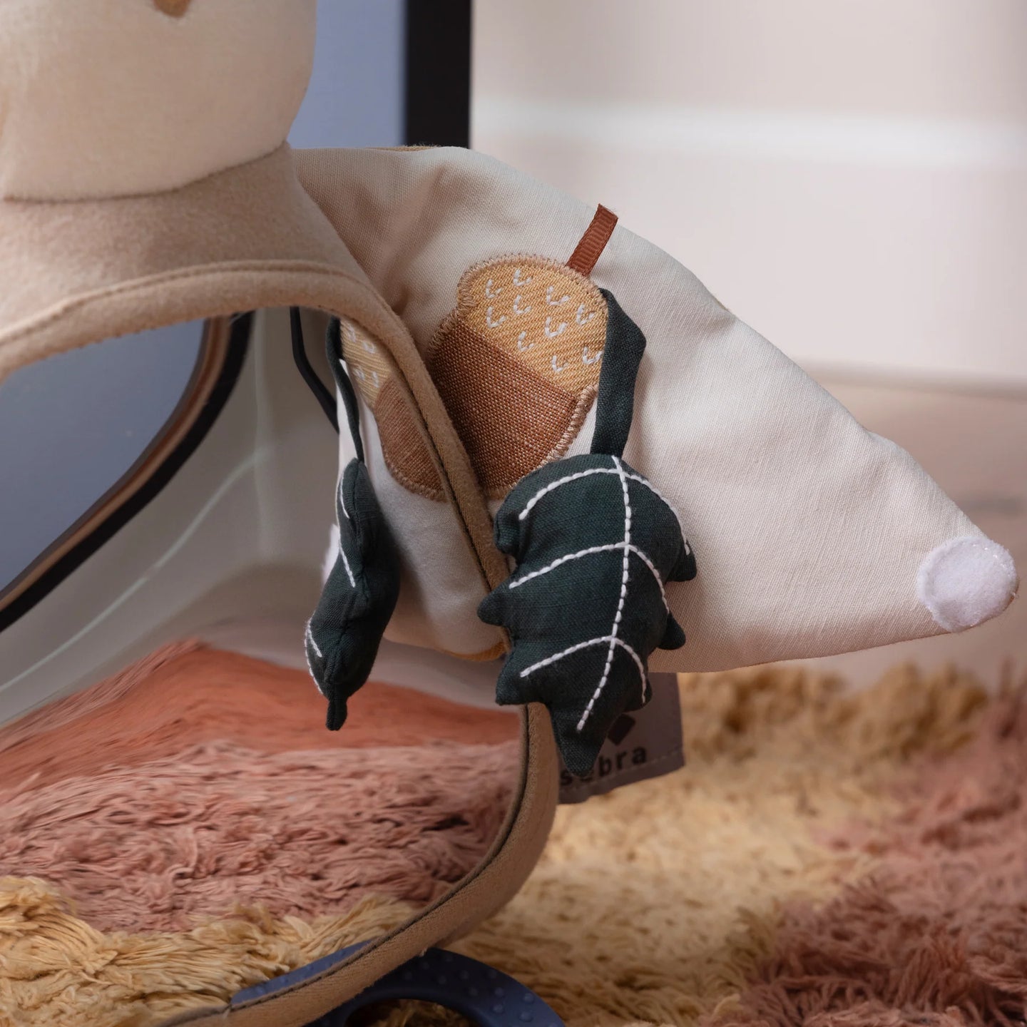 Sebra - Activity toy, Blinky the owl, maple beige