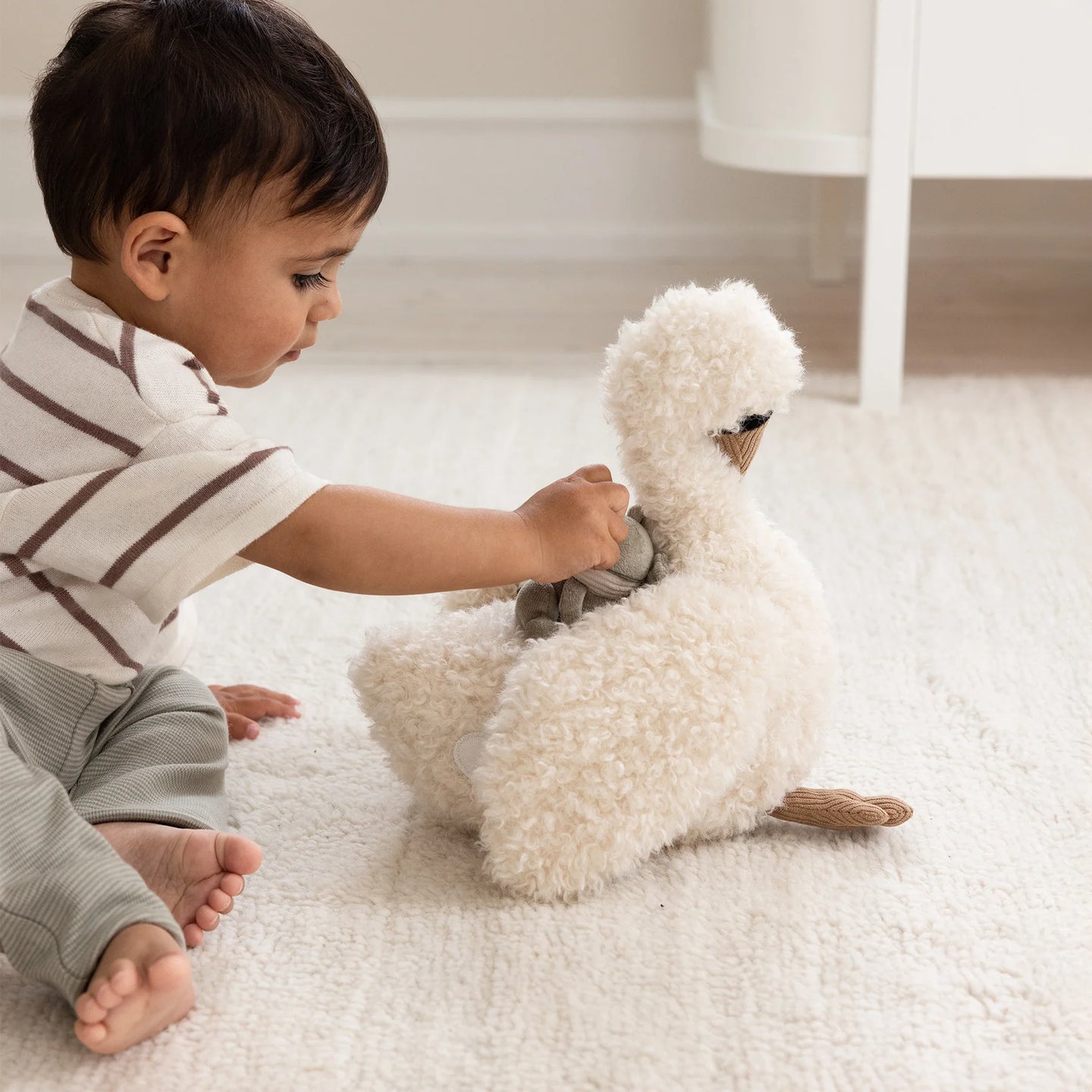 Sebra - Activity soft toy, swan
