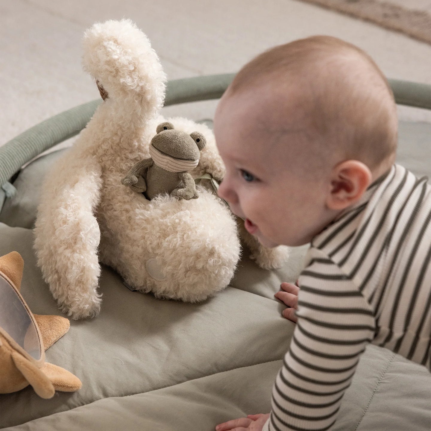 Sebra - Activity soft toy, swan