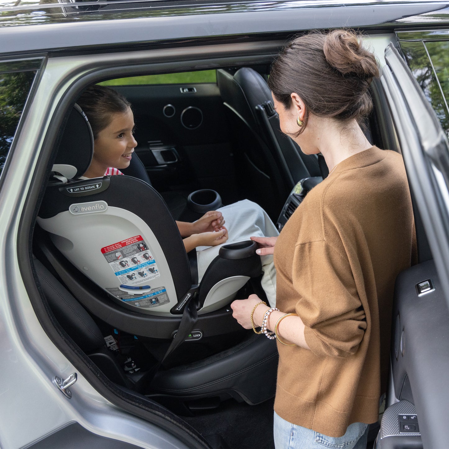 Evenflo - Gold Revolve360 Extend All-in-One Rotational Car Seat with SensorSafe - Moonstone Gray