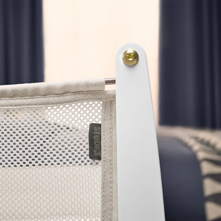 Snuz - SnuzPod Studio Bedside Crib - Paris/White