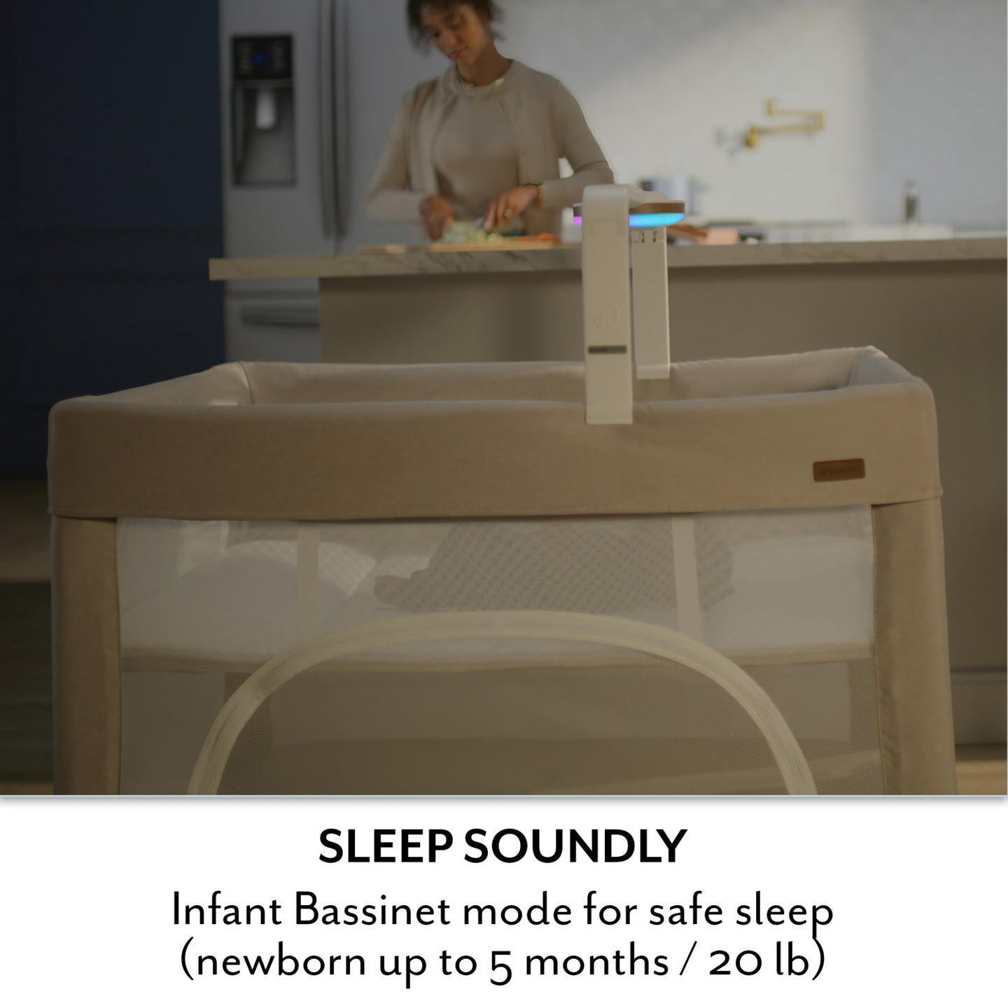 Evenflo - Eris One-Hand Playard With Bassinet - Coastal Coffee