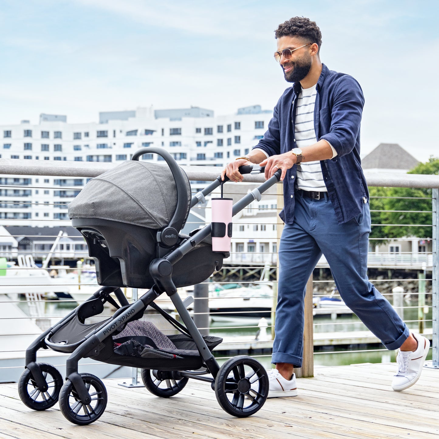 Evenflo - Pivot Xpand Modular Travel System with LiteMax Infant Car Seat - Ayrshire Black