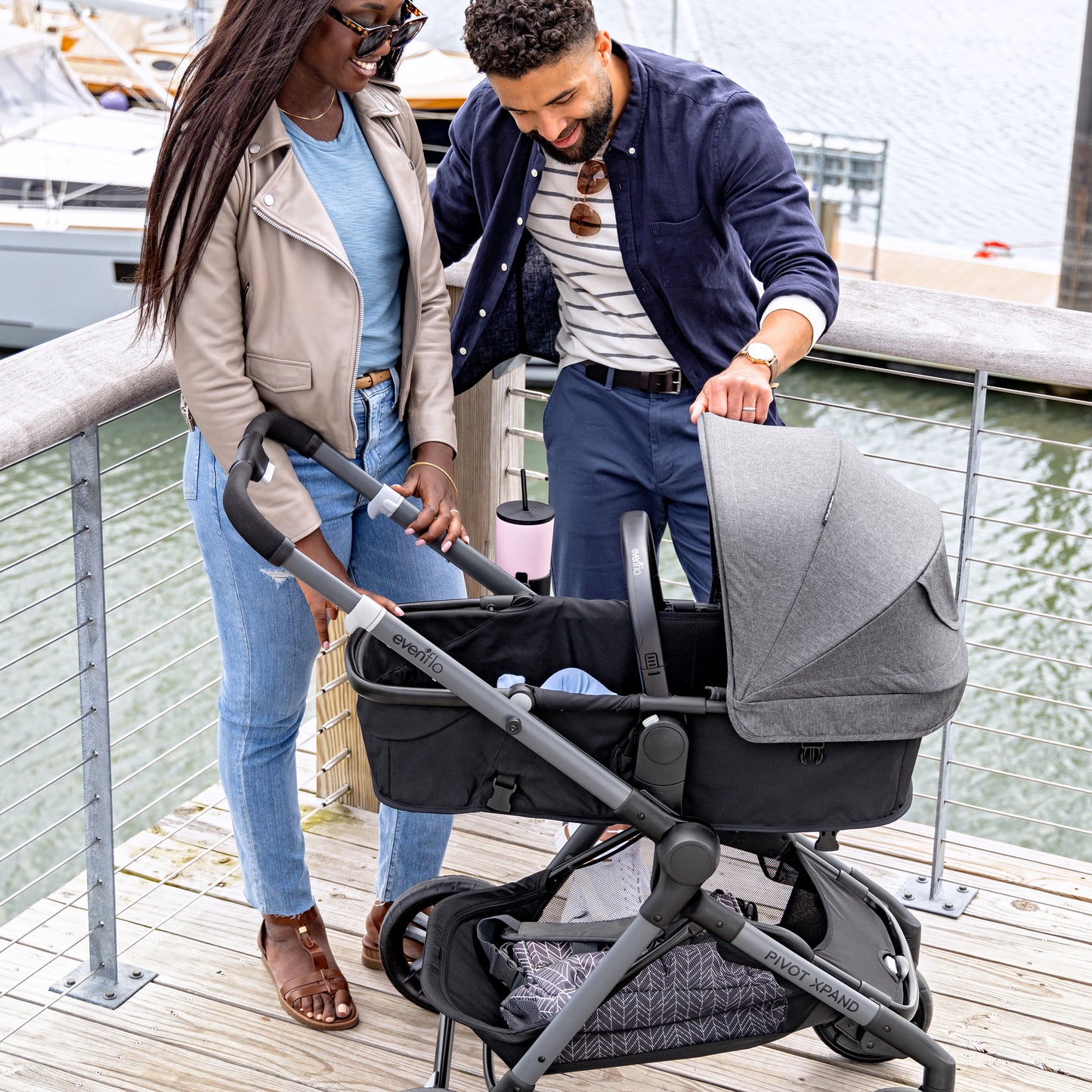 Evenflo - Pivot Xpand Modular Travel System with LiteMax Infant Car Seat - Ayrshire Black