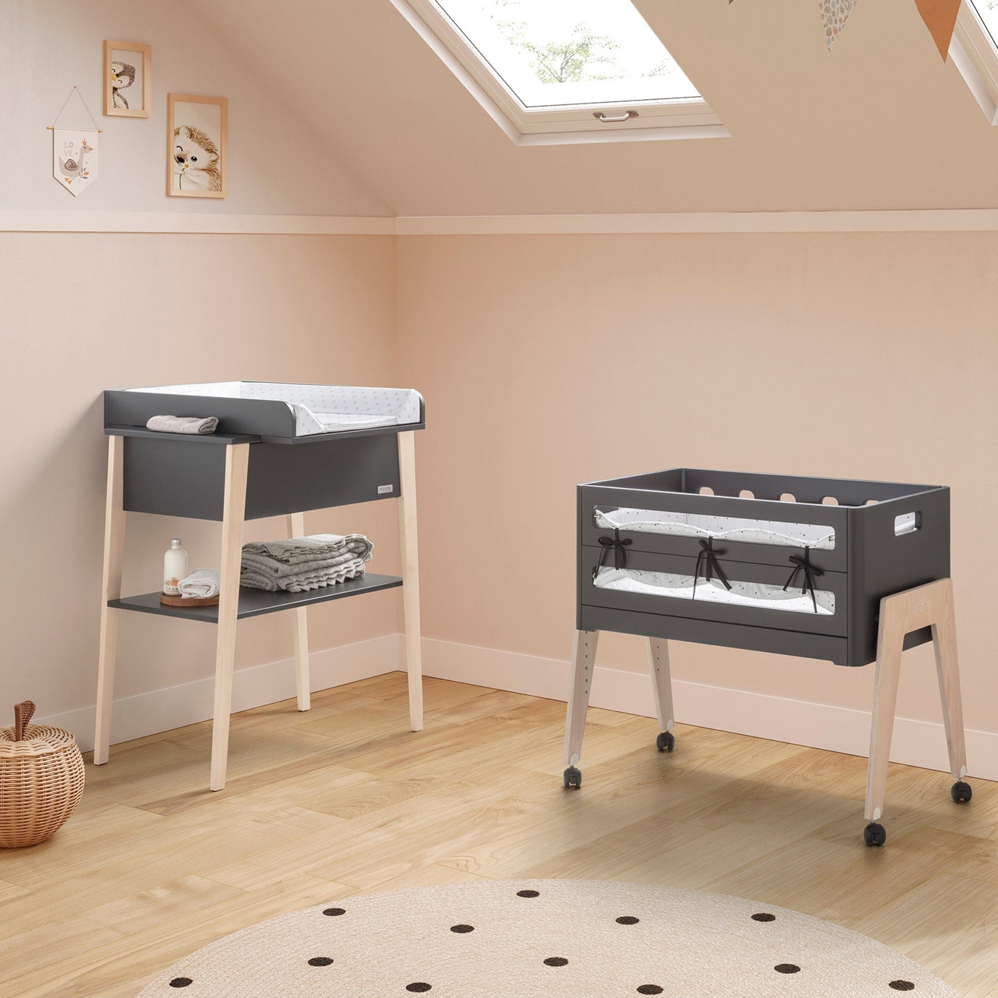 MICUNA MINICOT MO 1961 LULU ANTHRACITE NATURAL WAX Jikel House