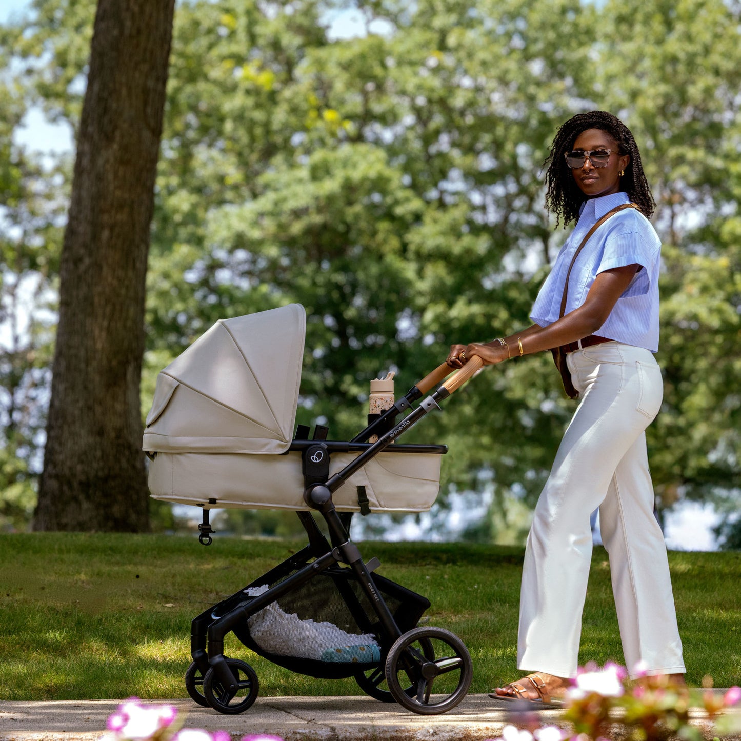 Evenflo - Pivot NXT Travel System With Litemax NXT Car Seat - Latte Tan