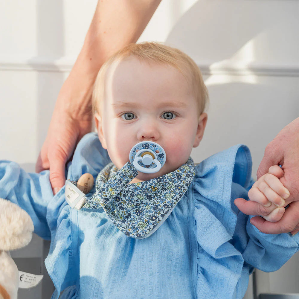 BIBS x Liberty Pacifier Clip - Chamomile Lawn Baby Blue
