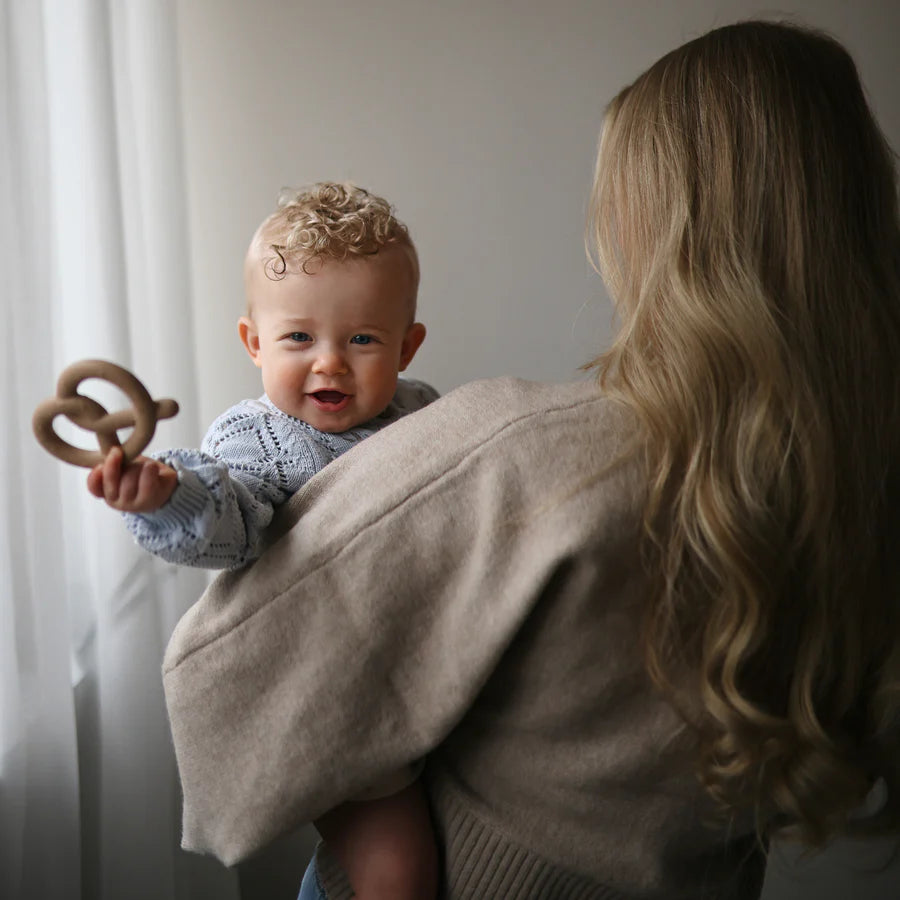 Mushie - Teether Pretzel Natural