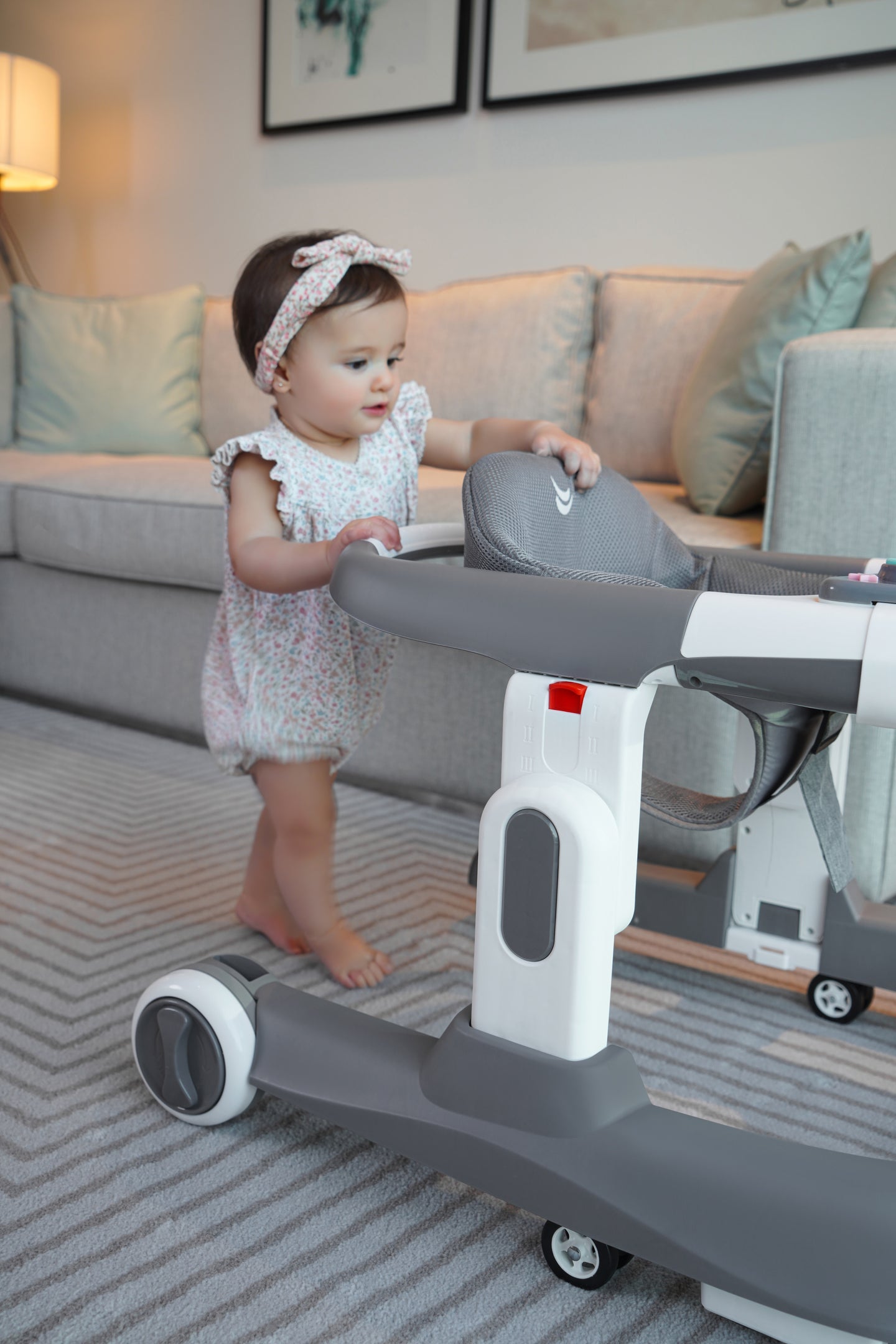Oxi 2-in-1 baby walker and activity walker - Black