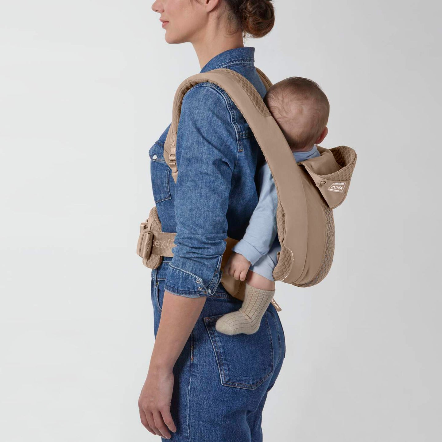 Cybex - Coya Carrier Cozy Beige