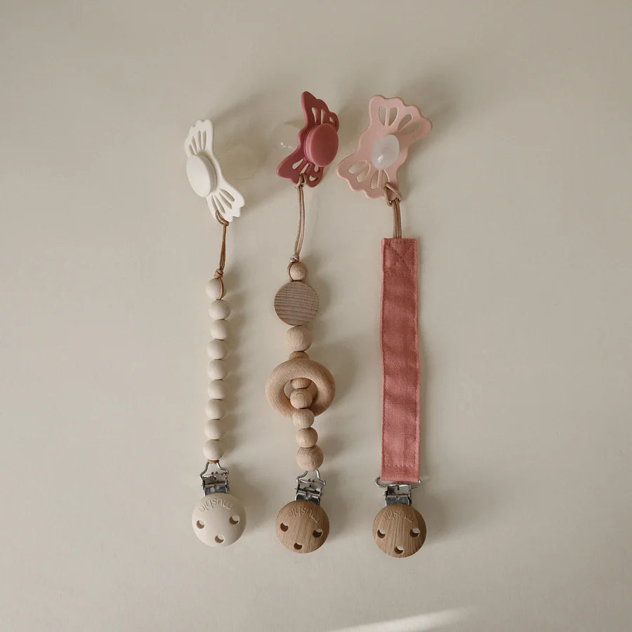 Mushie - Silicone Pacifier Clip - Hera Shifting Sands