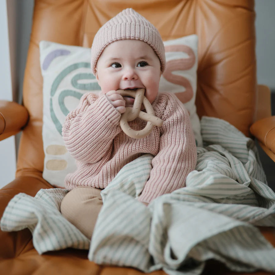 Mushie - Teether Pretzel Natural