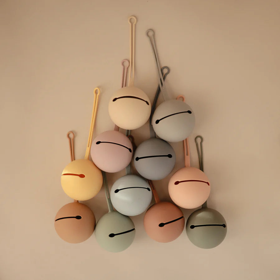 Mushie - Pacifier Case Pale Taupe